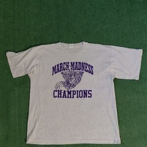 VINTAGE NCAA March Madness Champions Basketball T Shirt Size XL
